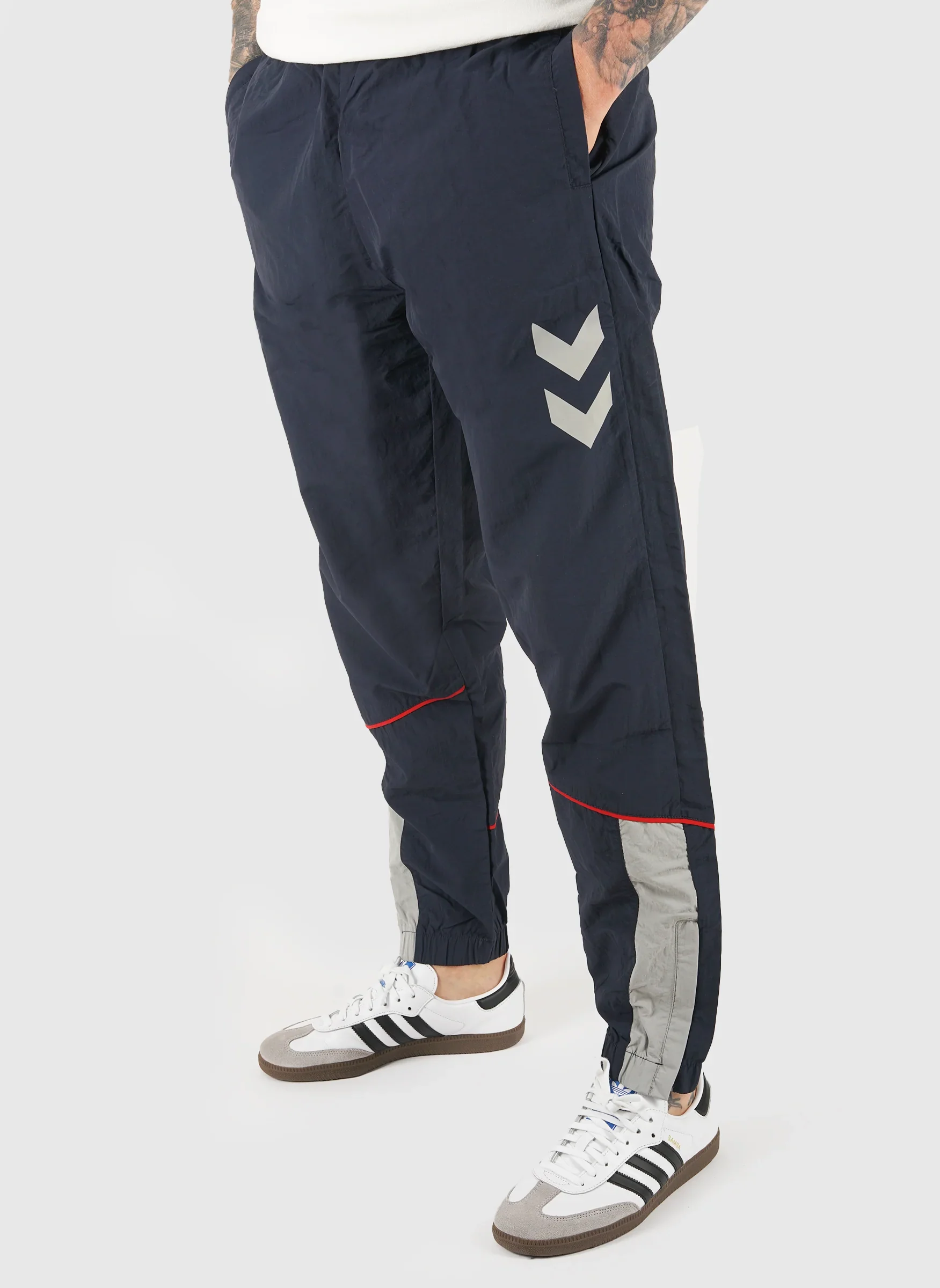 Hummel 26 Woven Trackpants - Dark Sapphire
